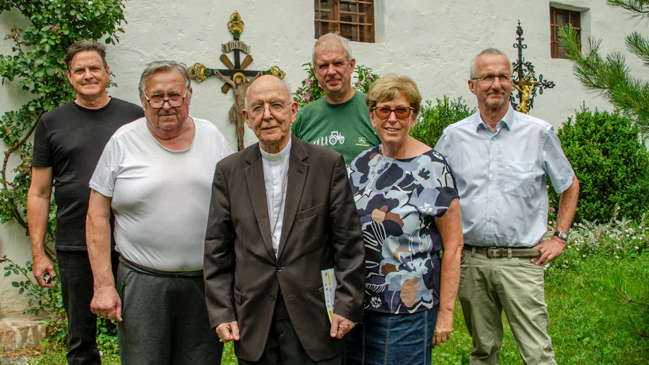 Bischof besuchte Sakralsammlung von Josef Geissler