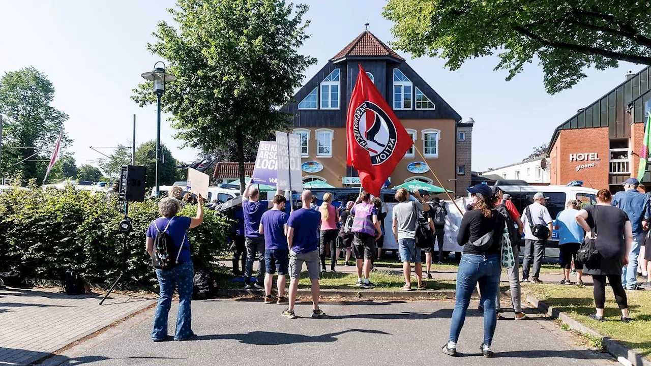 Hamburg & Schleswig-Holstein: Proteste gegen umstrittenes AfD-Treffen in Neumünster