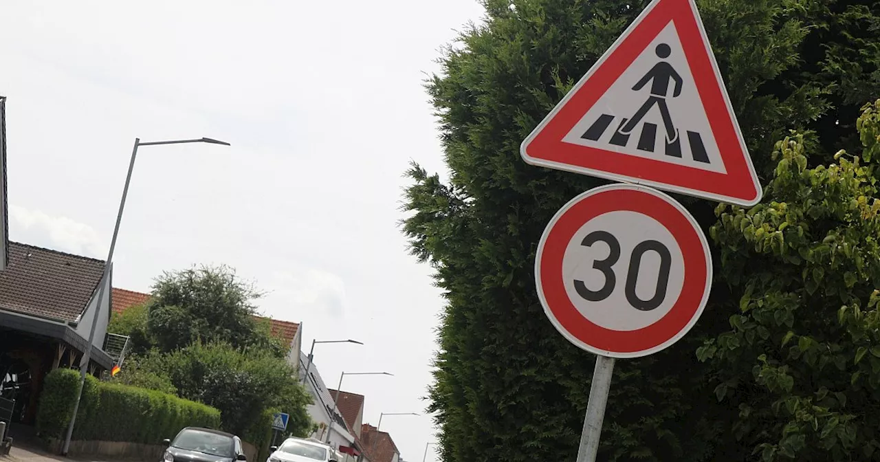 Nach schwerem Unfall: Neue Tempo-30-Stelle an vielbefahrener Landstraße durch Spenge