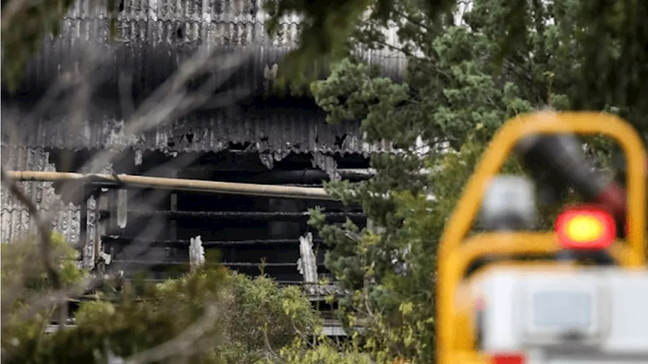 Five people flee scene of massive factory blaze in Melbourne