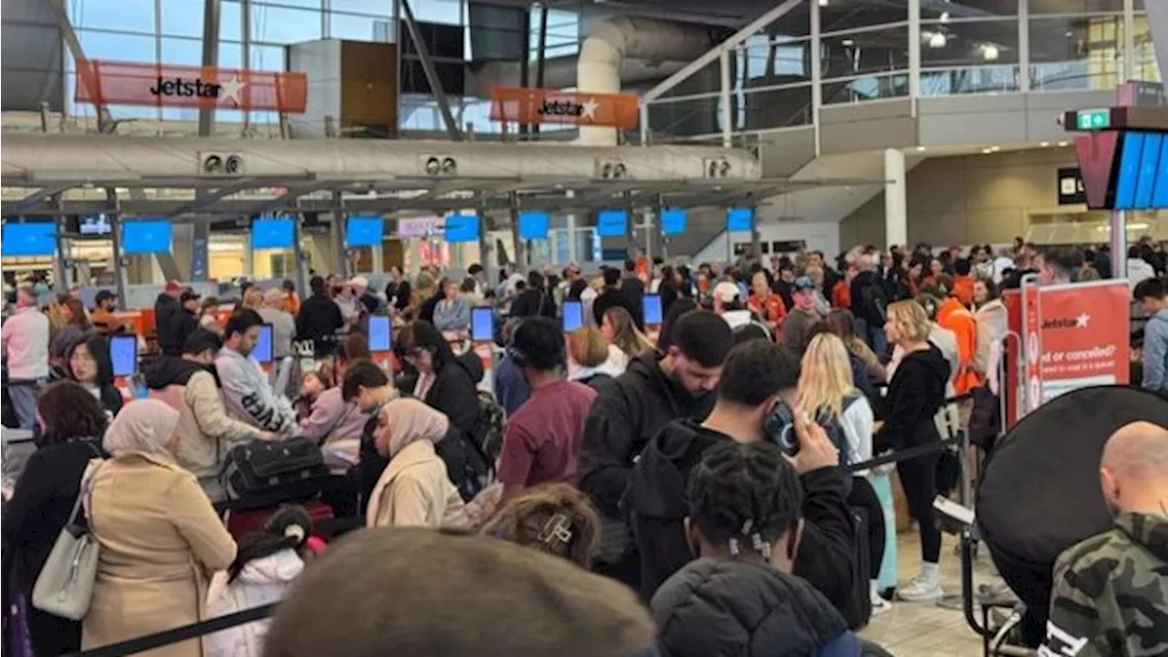 Travellers fume as global outage derails flight plans