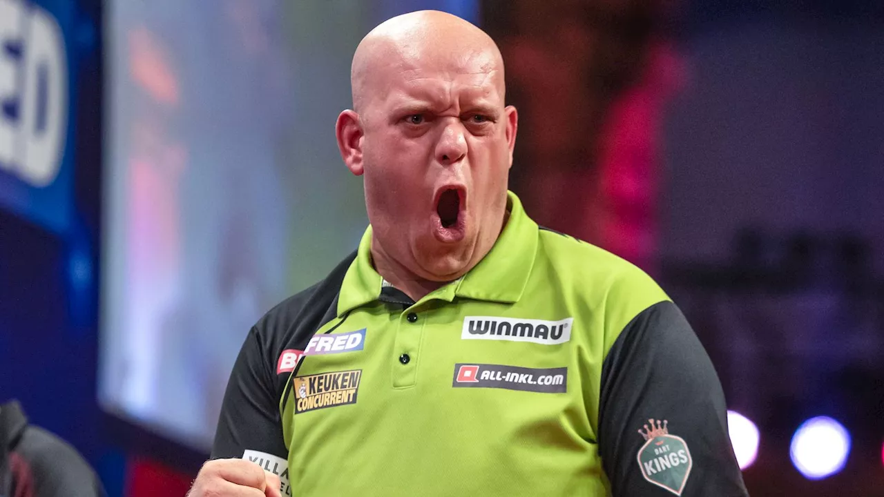 World Matchplay: Michael van Gerwen sets up dream final against Luke Humphries in Blackpool