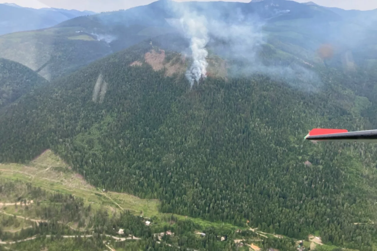 BREAKING: Highway 6 closed, evac order for 21 Slocan Valley properties