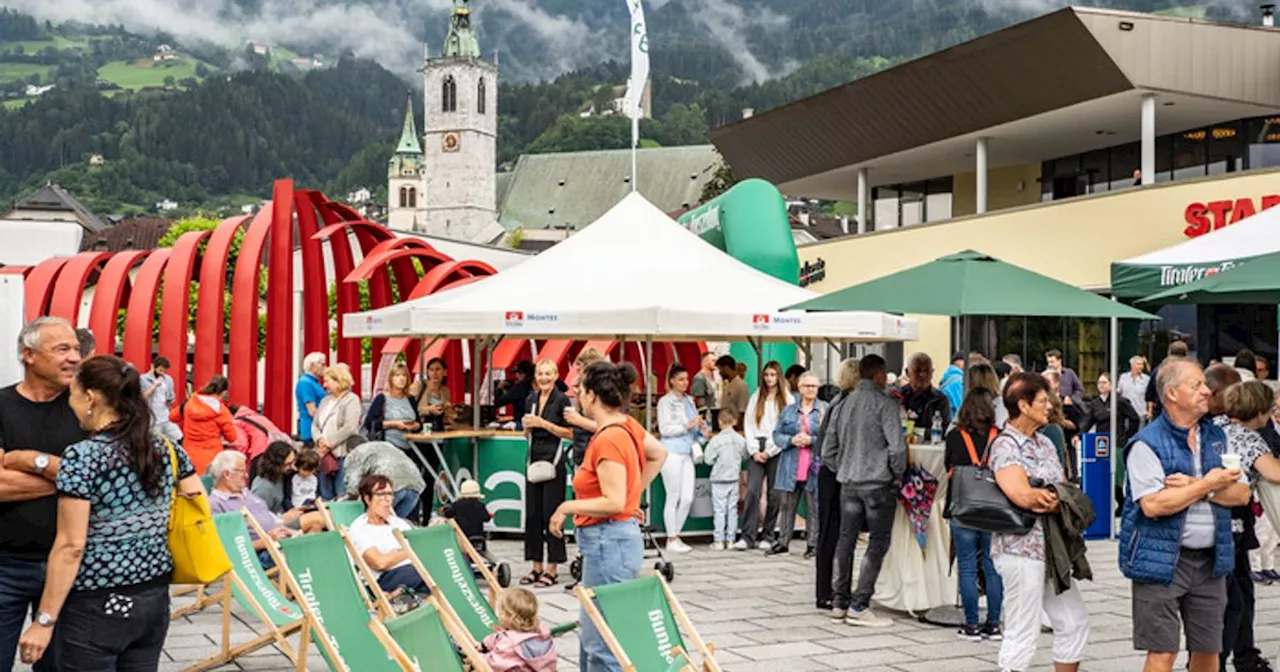 Kaffeeduft in der Nase, Gebäck auf der Zunge: So war das TT-Café in Schwaz