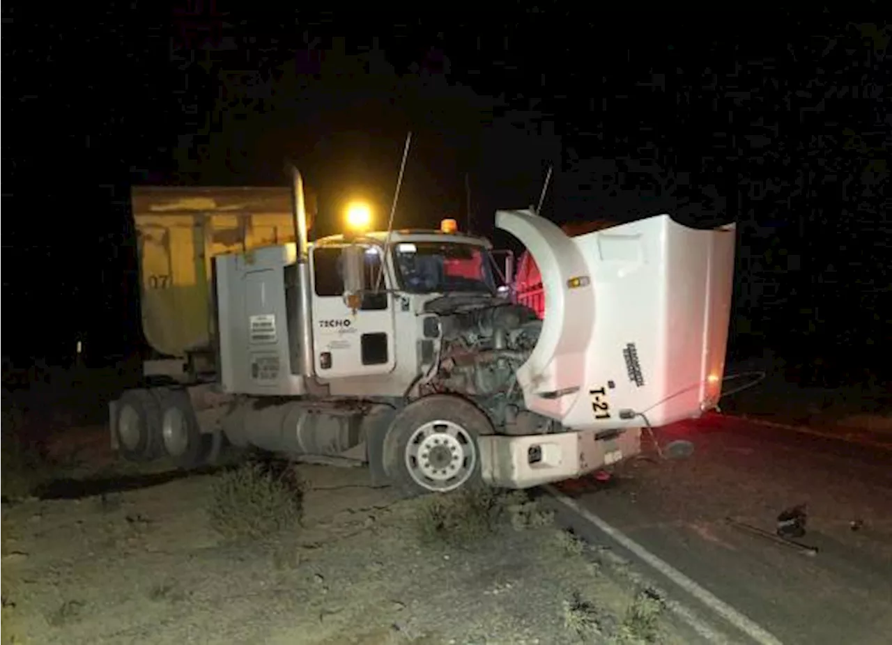 Choque deja al descubierto posible ‘huachicoleo’ en la carretera Saltillo-Torreón; responsables huyen