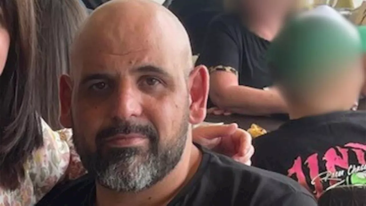 Police probe suspected murder after suspicious disappearance of Melbourne man Adrian Romeo