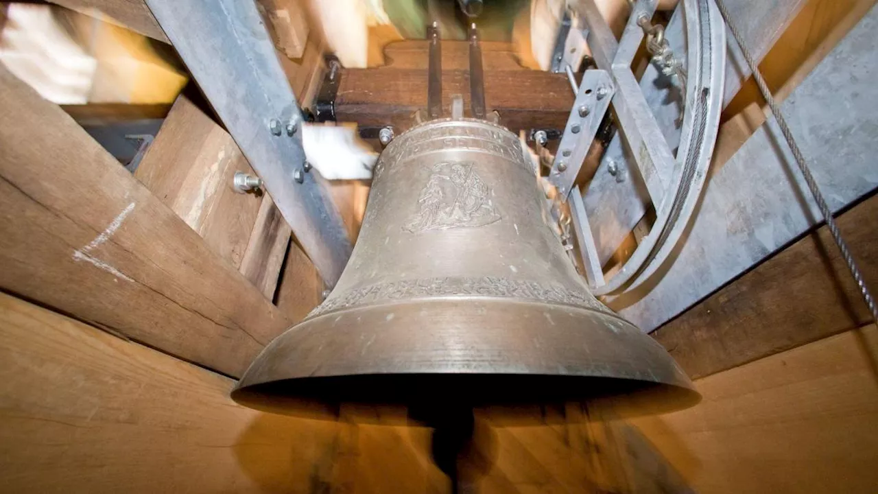 In Kirche eingeschlossen: 90-Jähriger läutet die Glocken