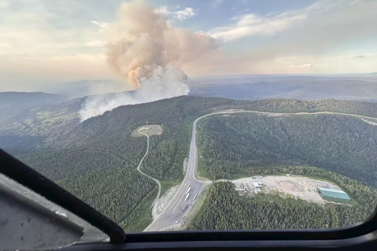 More evacuation orders in B.C. as heat wave aids lightning-triggered wildfires