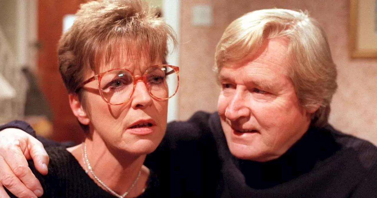 ITV Coronation Street fans say they'll 'stop watching' over Deirdre Barlow's 'return'