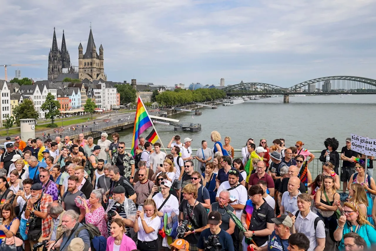 CSD 2024 in Köln: Lücke geschlossen, Parade läuft weiter