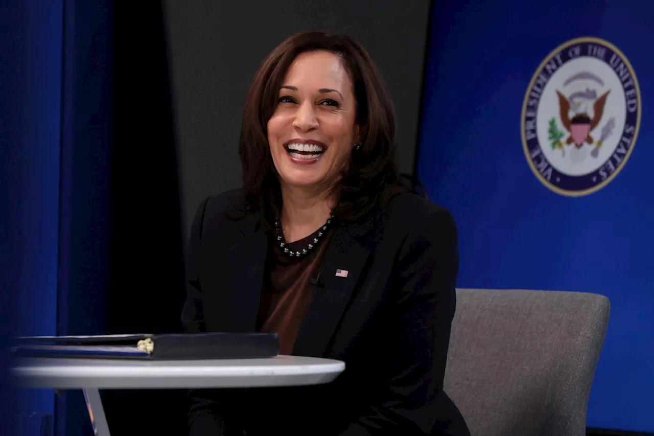 Quem é Kamala Harris, a vice favorita a assumir a candidatura democrata após desistência de Biden