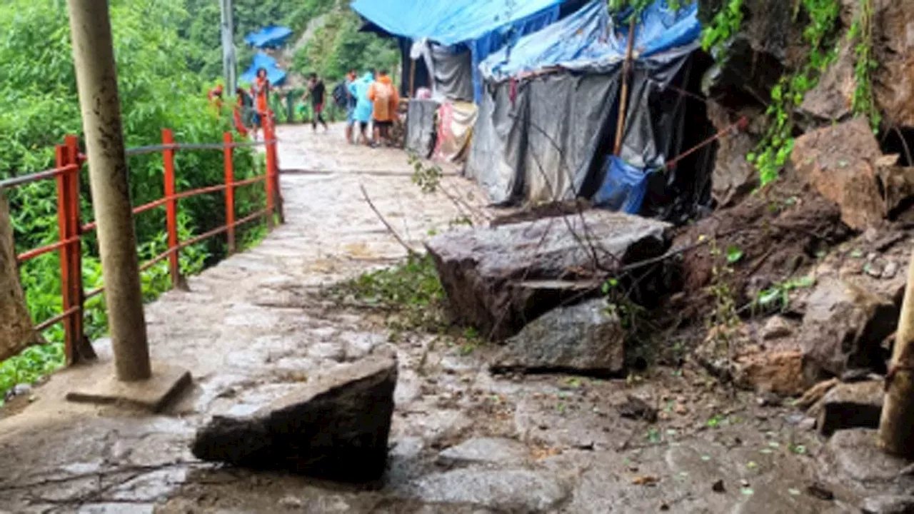 Kedarnath पैदल मार्ग पर हादसा, मलबे में दबे महाराष्‍ट्र के कई यात्री, तीन शव निकाले; CM Dhami ने व्‍यक्‍त किया दुख