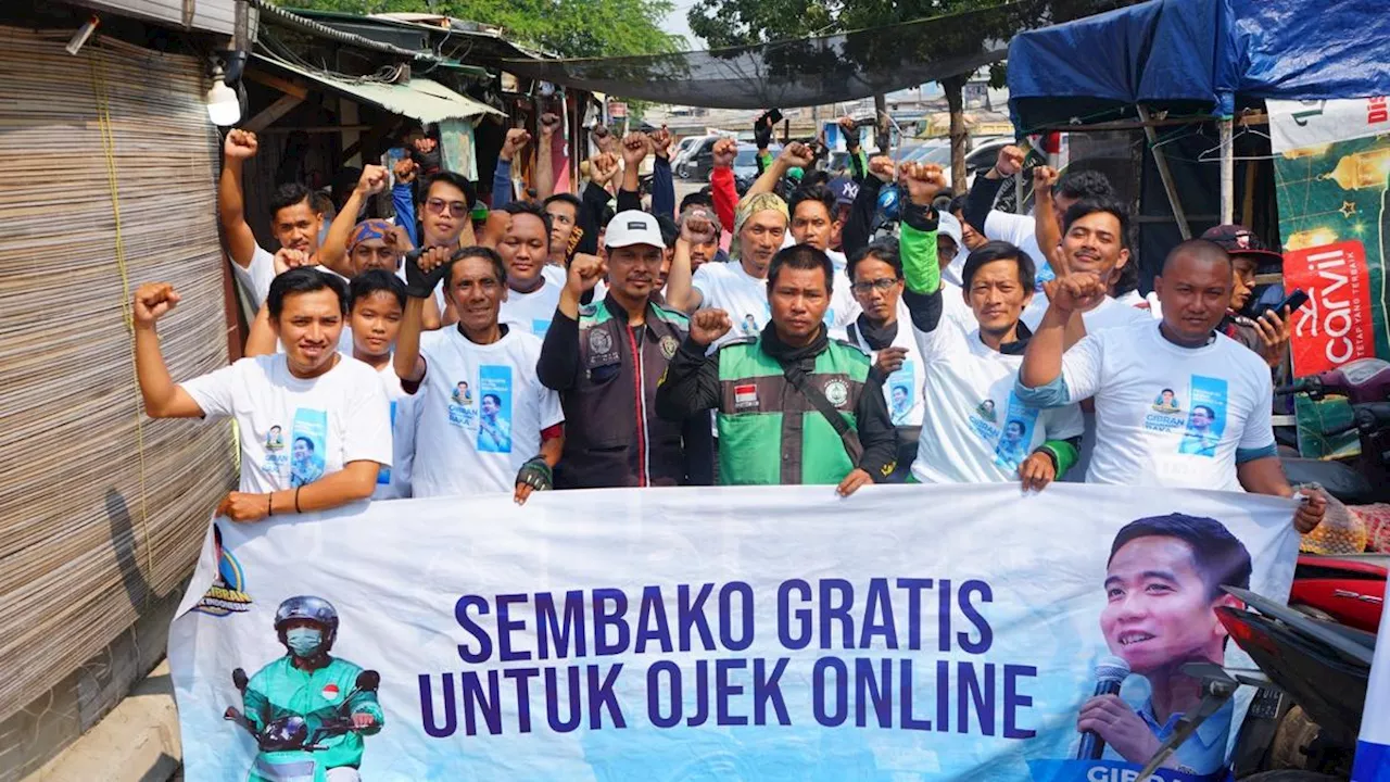 Relawan Mas Gibran Tunjukkan Kepedulian Berikan Bantuan untuk Pengemudi Ojol di Jakut, Jaktim, dan Jakbar