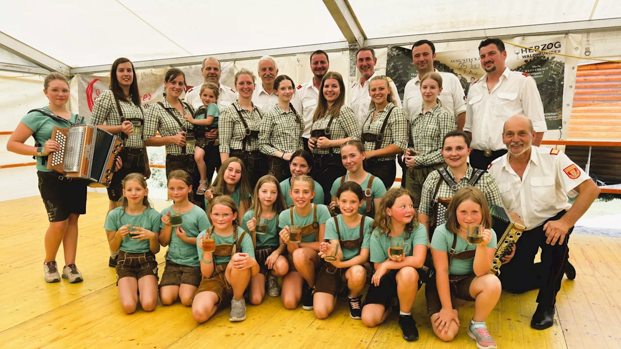 Klausen-Leopoldsdorf: Am Zeltfest der Feuerwehr