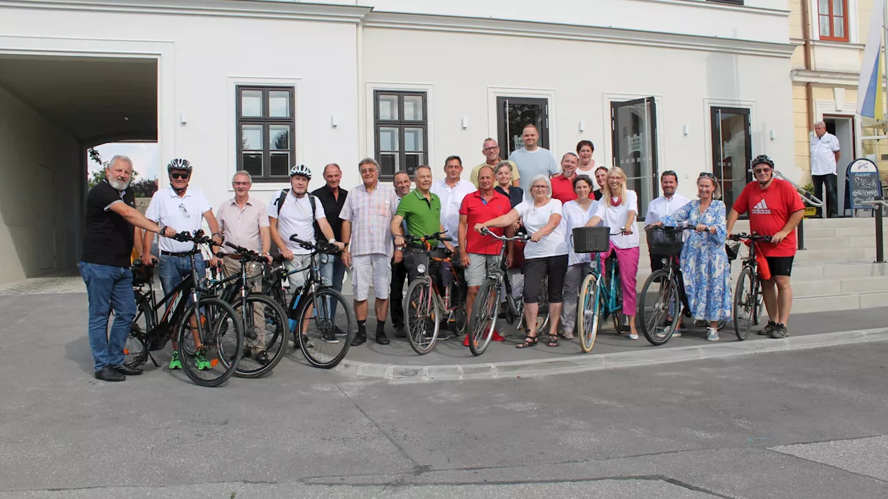 Mit dem Fahrrad zur Gemeinderatssitzung in Groß-Enzersdorf