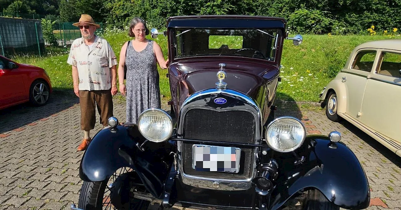 Echte Hingucker auf stilvoller Oldtimer-Ausfahrt in Bünde und Rödinghausen