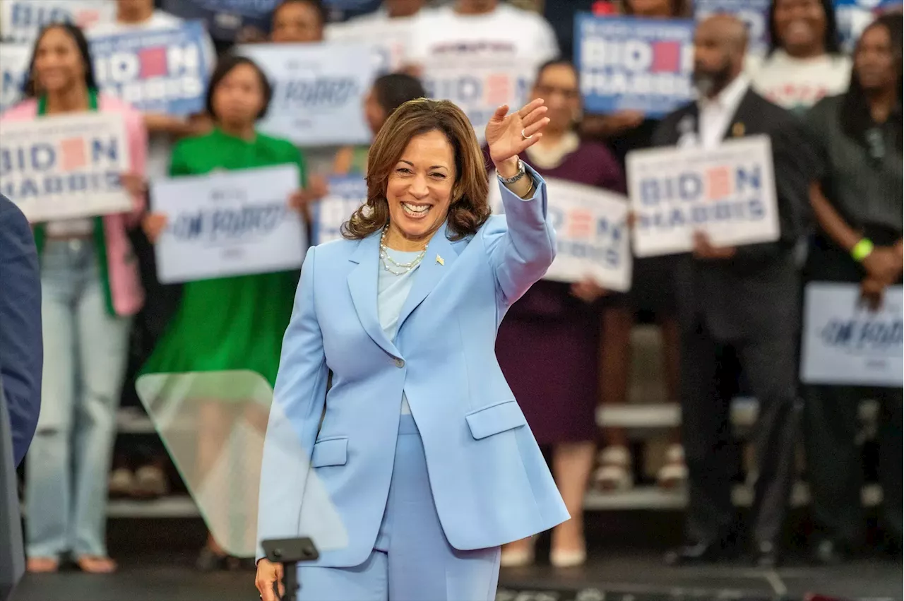 Kamala Harris, la principal candidata demócrata para sustituir a Biden y enfrentarse a Trump