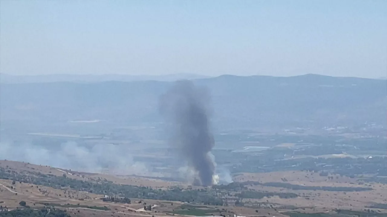 Des roquettes tirées sur Israël par le Hezbollah après des raids sur des dépôts d'armes