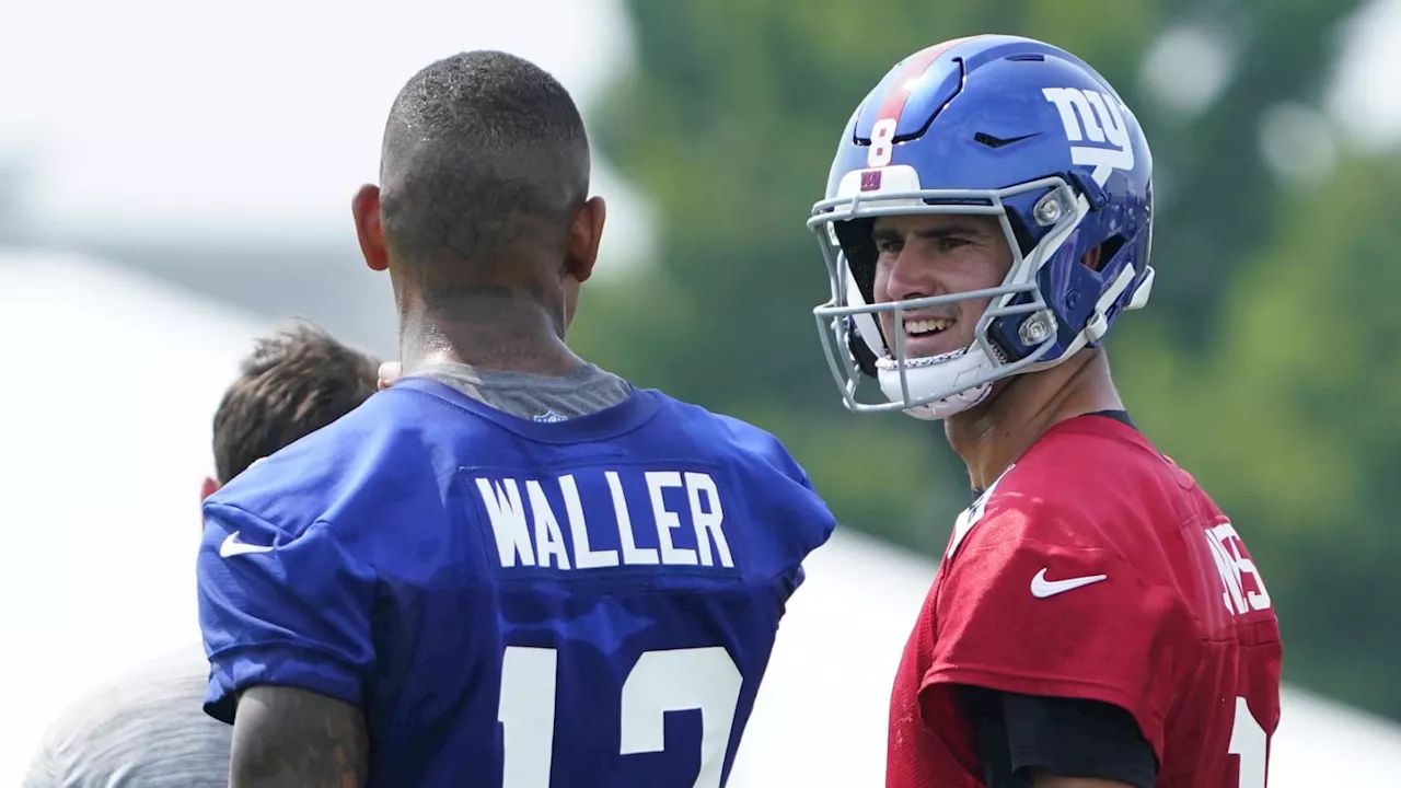 Former Giants TE Darren Waller Believes Daniel Jones Will Rise to the Occasion