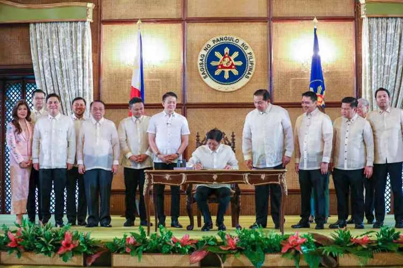 Marcos signs laws to streamline procurement, combat online scams