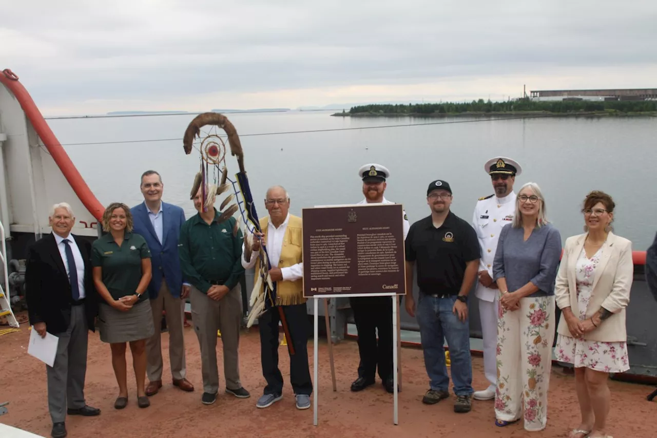 Commemorative plaque celebrates legacy of Canadian Coast Guard ship