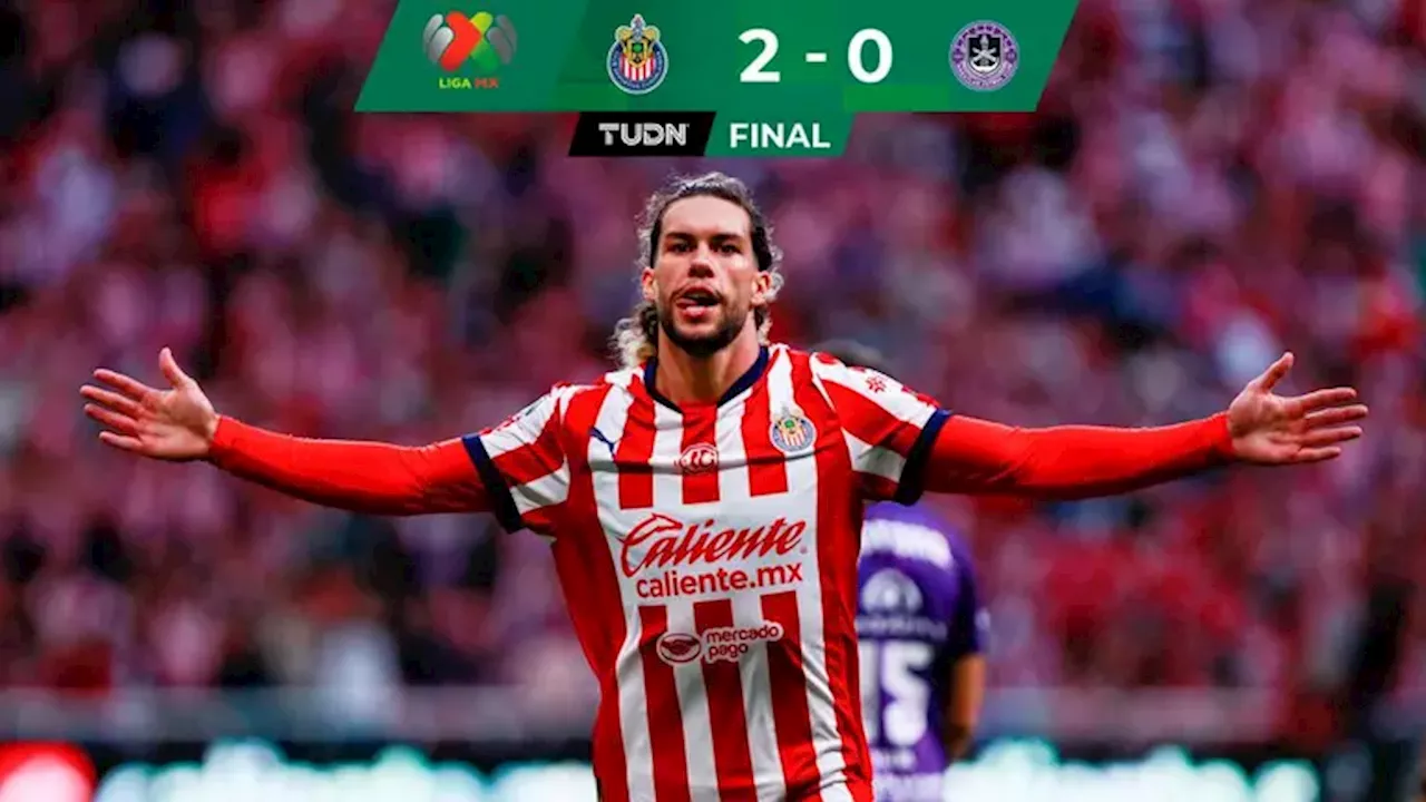 Chivas derrota a Mazatlán con golazo de Cowell, pero pierde a Chiquete por lesión