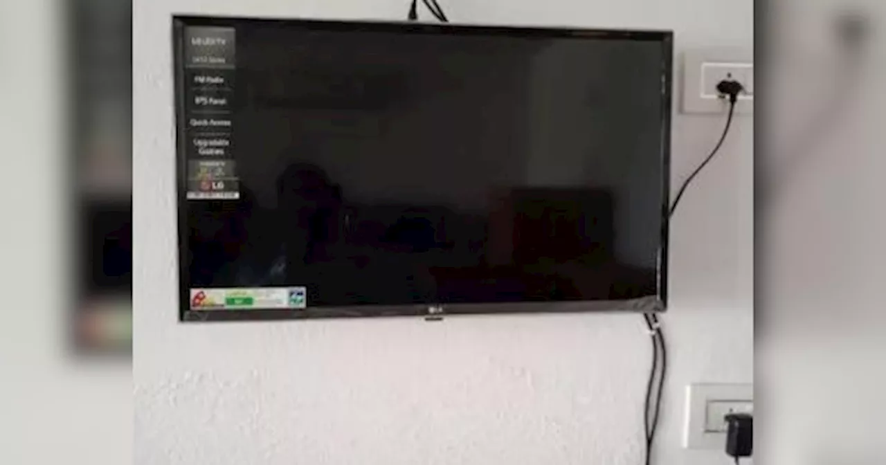 बरसात के मौसम में कैसे रखें Smart TV का ध्यान? ज्यादातर लोगों को नहीं होती जानकारी, आज ही जान लें