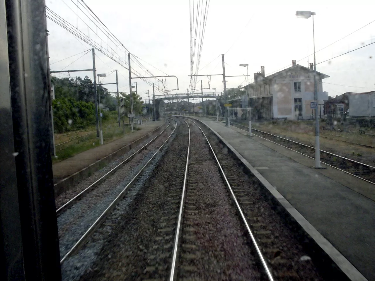 Un homme meurt percuté par un train près de Montauban, 360 passagers bloqués