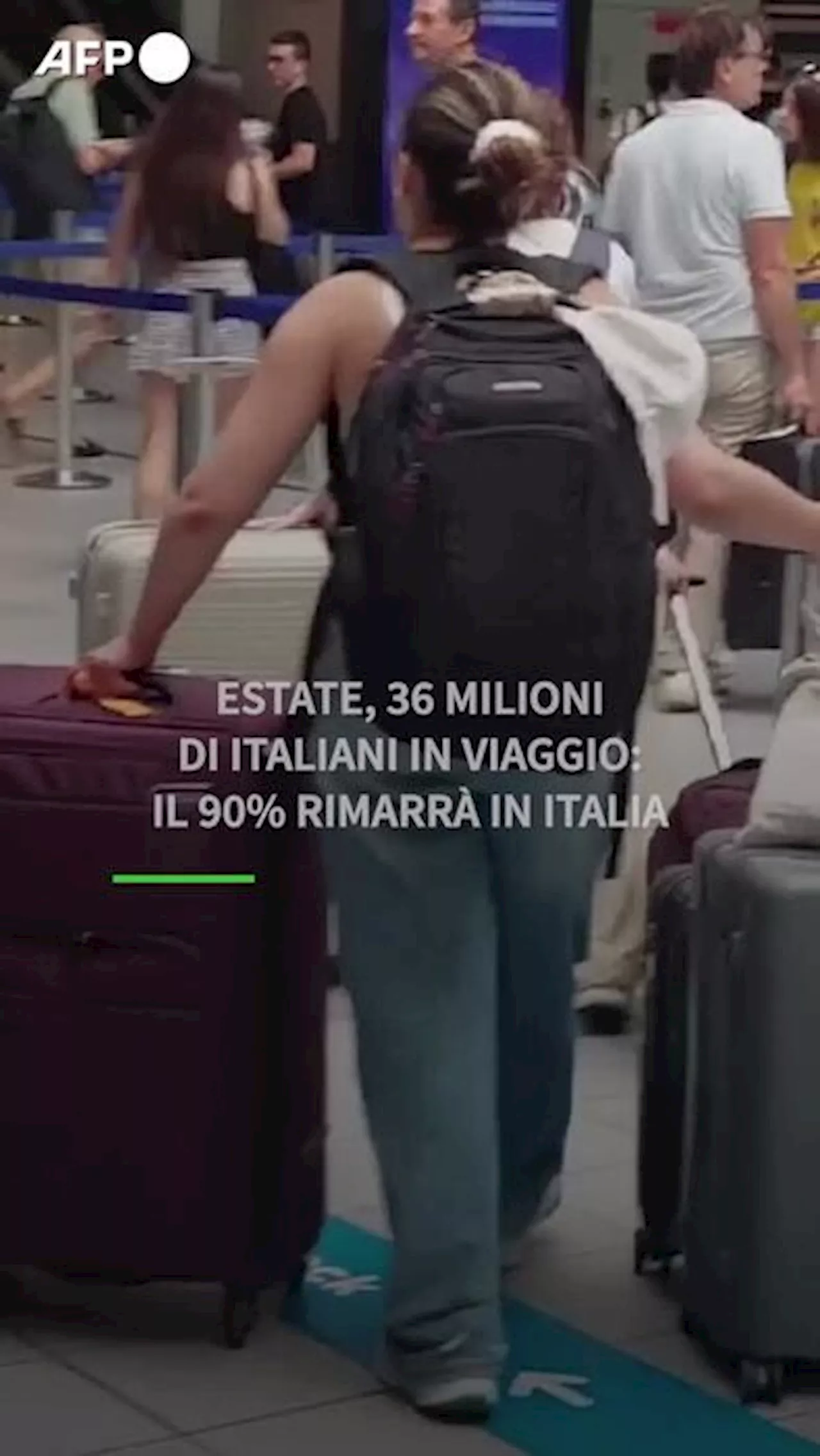 Estate, 36 milioni di italiani in viaggio: il 90% rimarra' in Italia