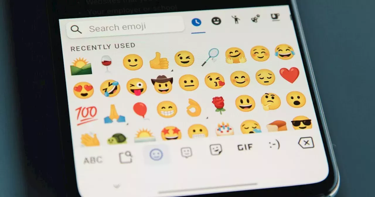 Gen Z Wants To Cancel The Thumbs Up Emoji Saying Its “Passive ...