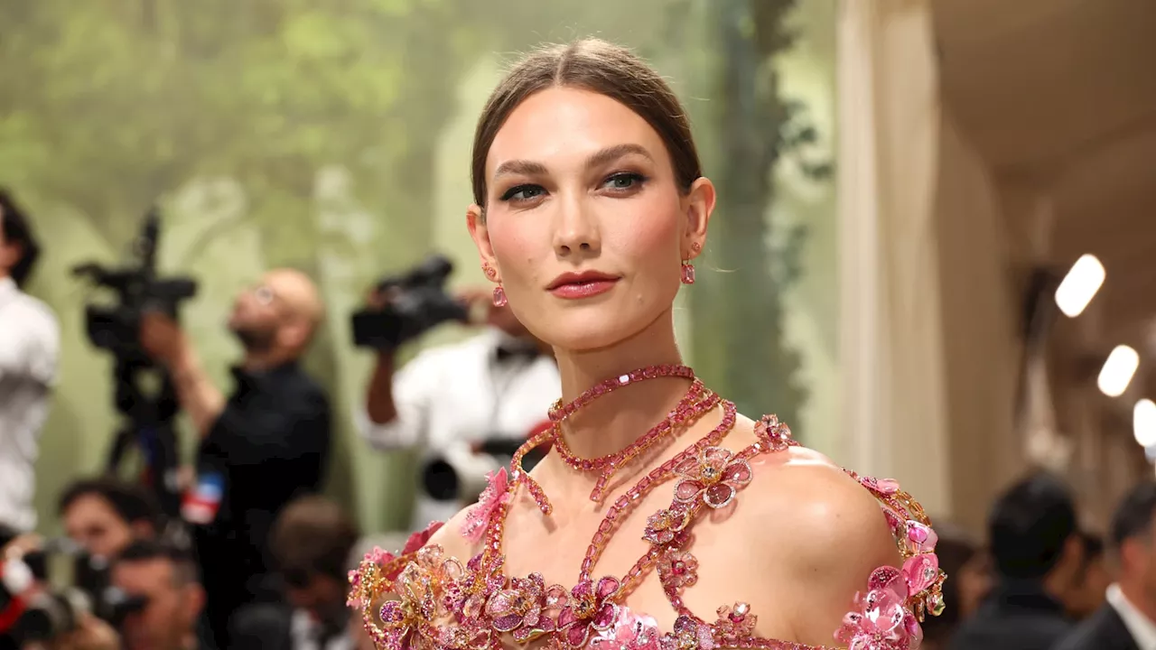 'Workaholic' Karlie Kloss on the importance of setting boundaries and work-life balance: 'I try to be disciplined'