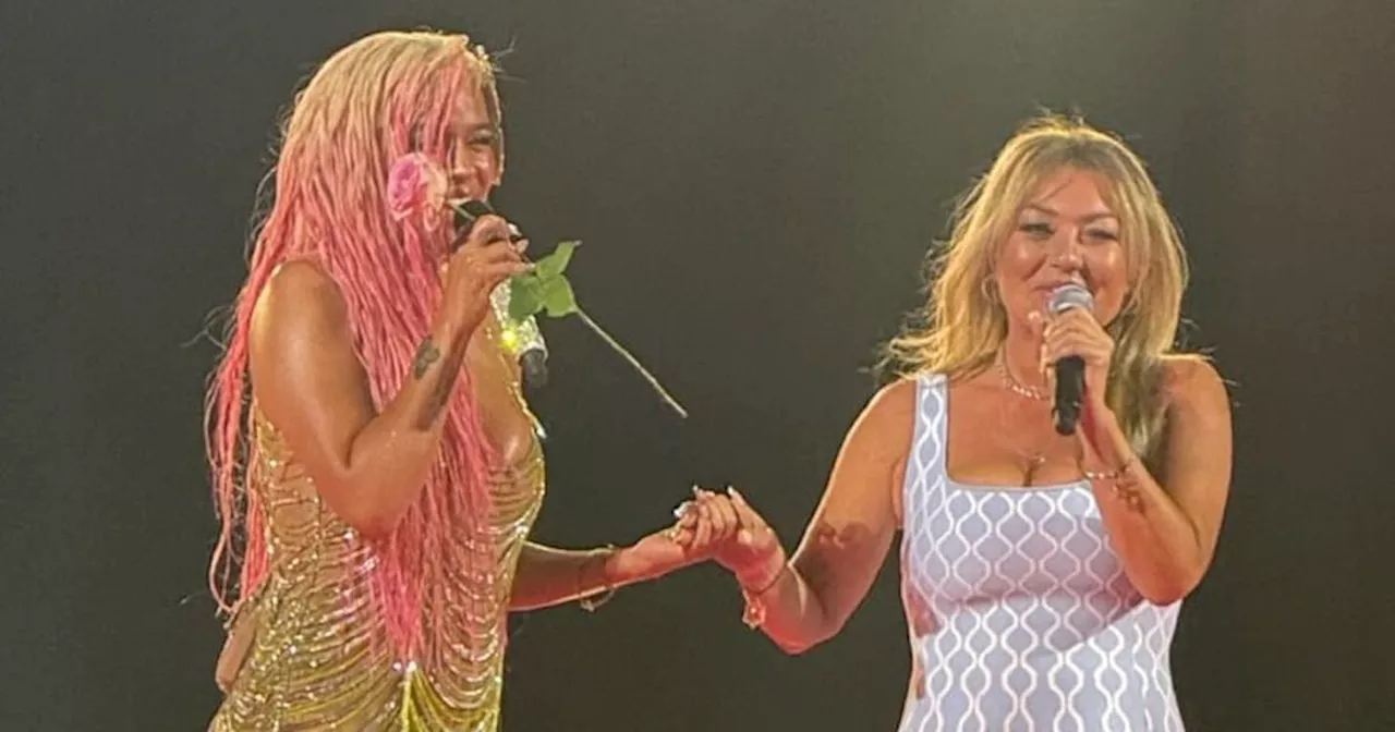 Video: Karol G llevó de sorpresa a Amaia Montero a uno de sus conciertos