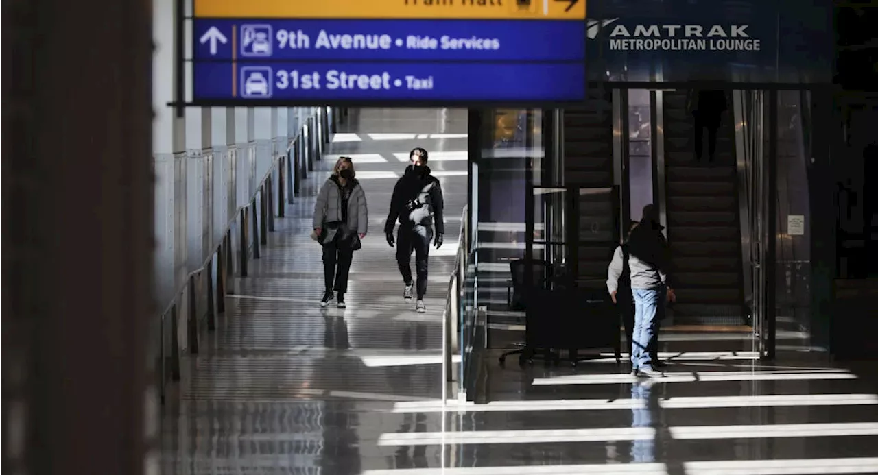 Amtrak suspends service between NYC and New Haven due to broken track