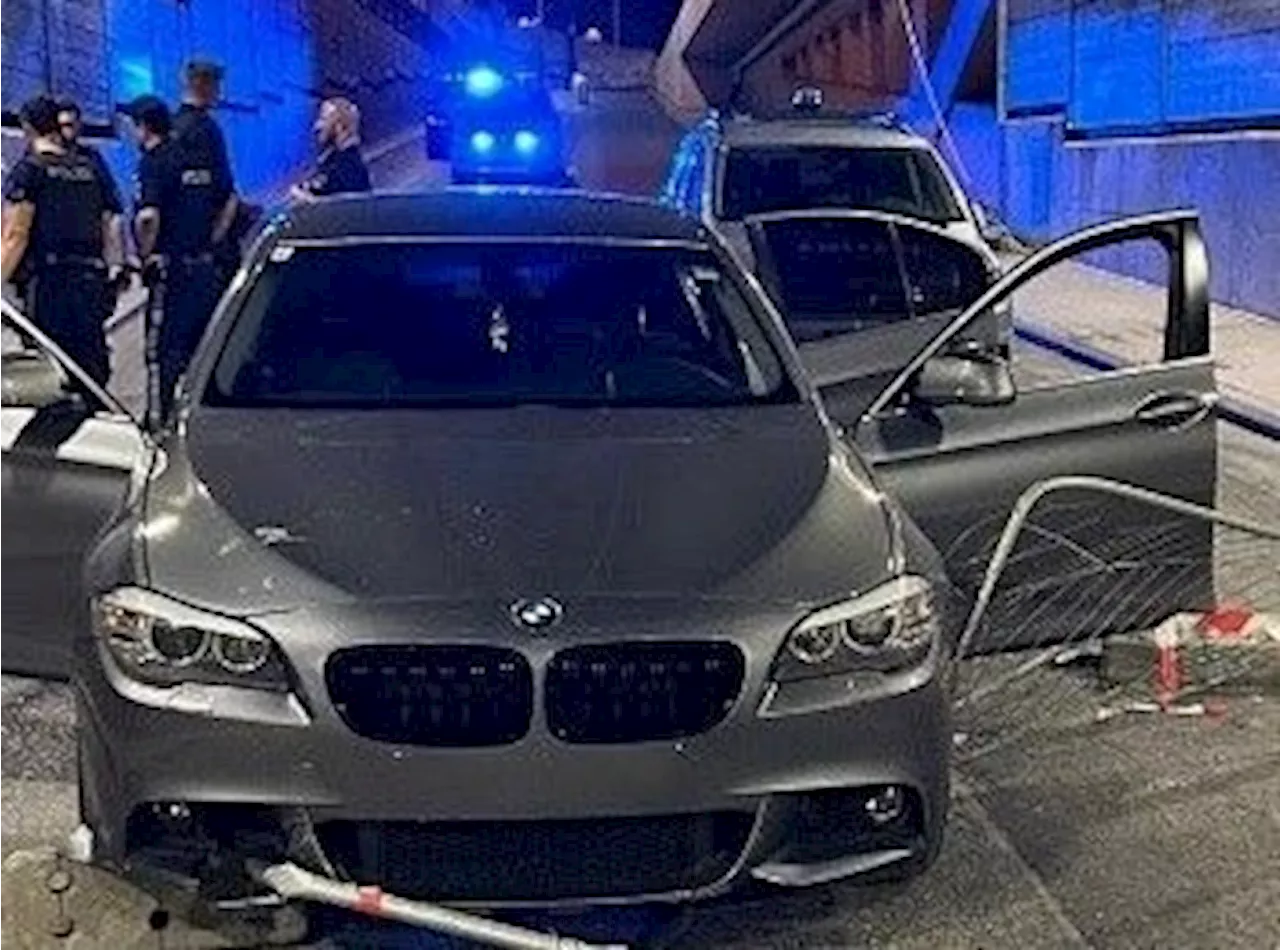 Spektakuläre BMW-Verfolgungsjagd endet mit Crash