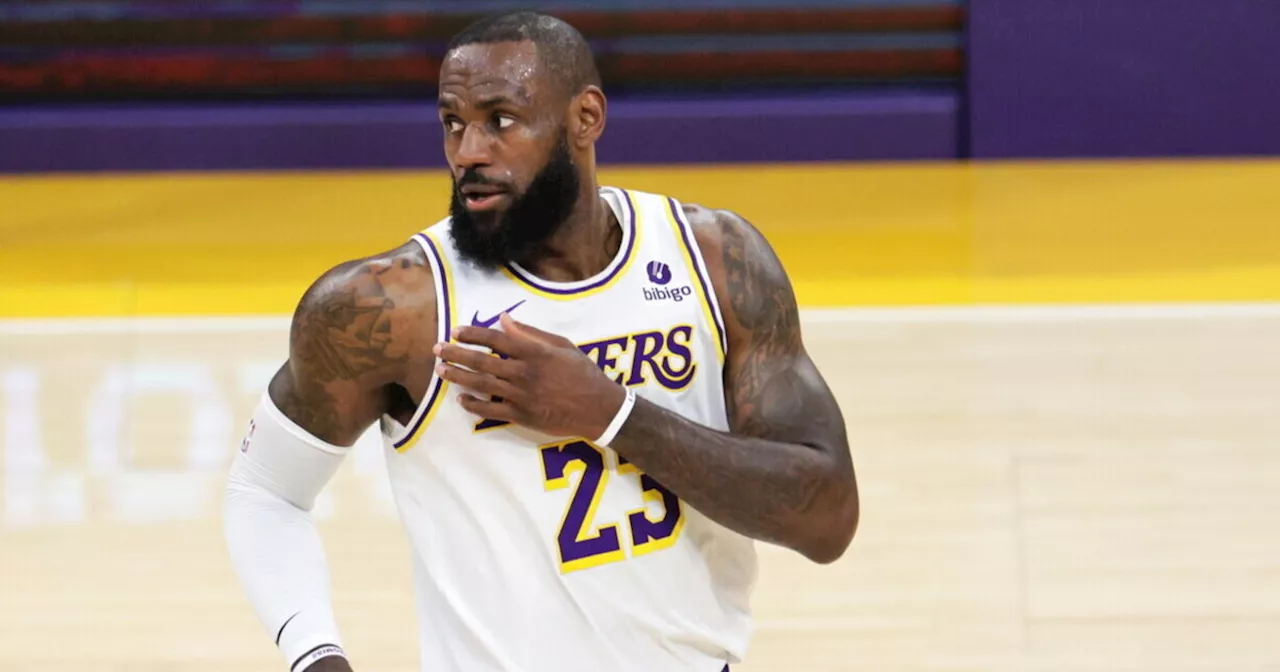 Lebron James sarà il portabandiera degli Stati Uniti alle Olimpiadi di Parigi