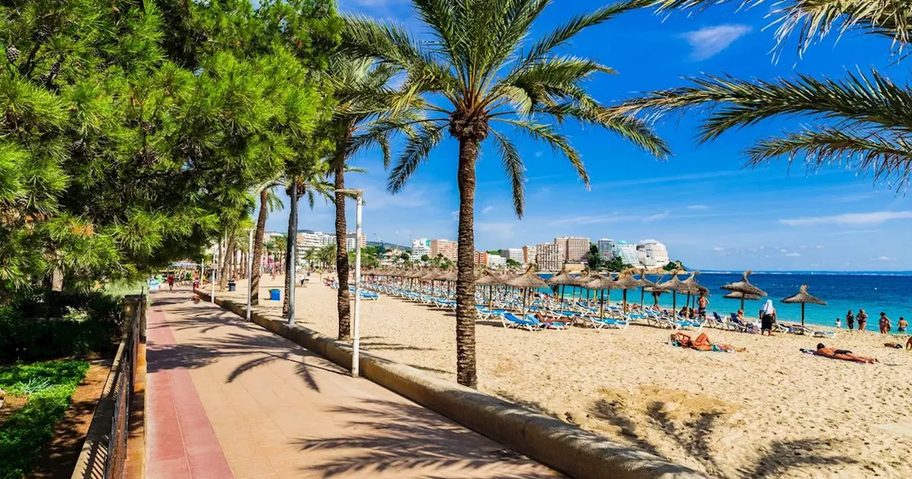 Spain holiday tragedy as Irish girl dies after fall from seventh floor balcony