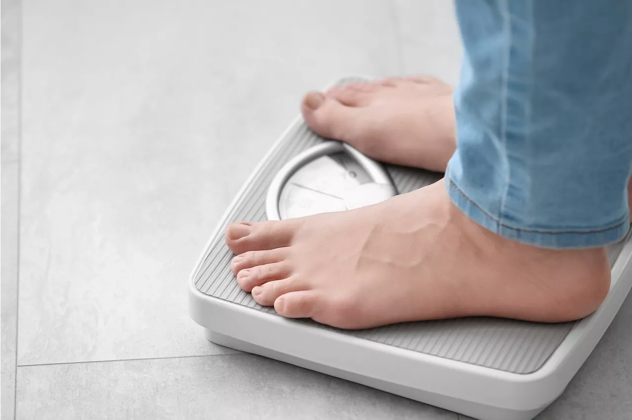 Weight loss reduces risky decisions and boosts mood in highly obese individuals, study finds