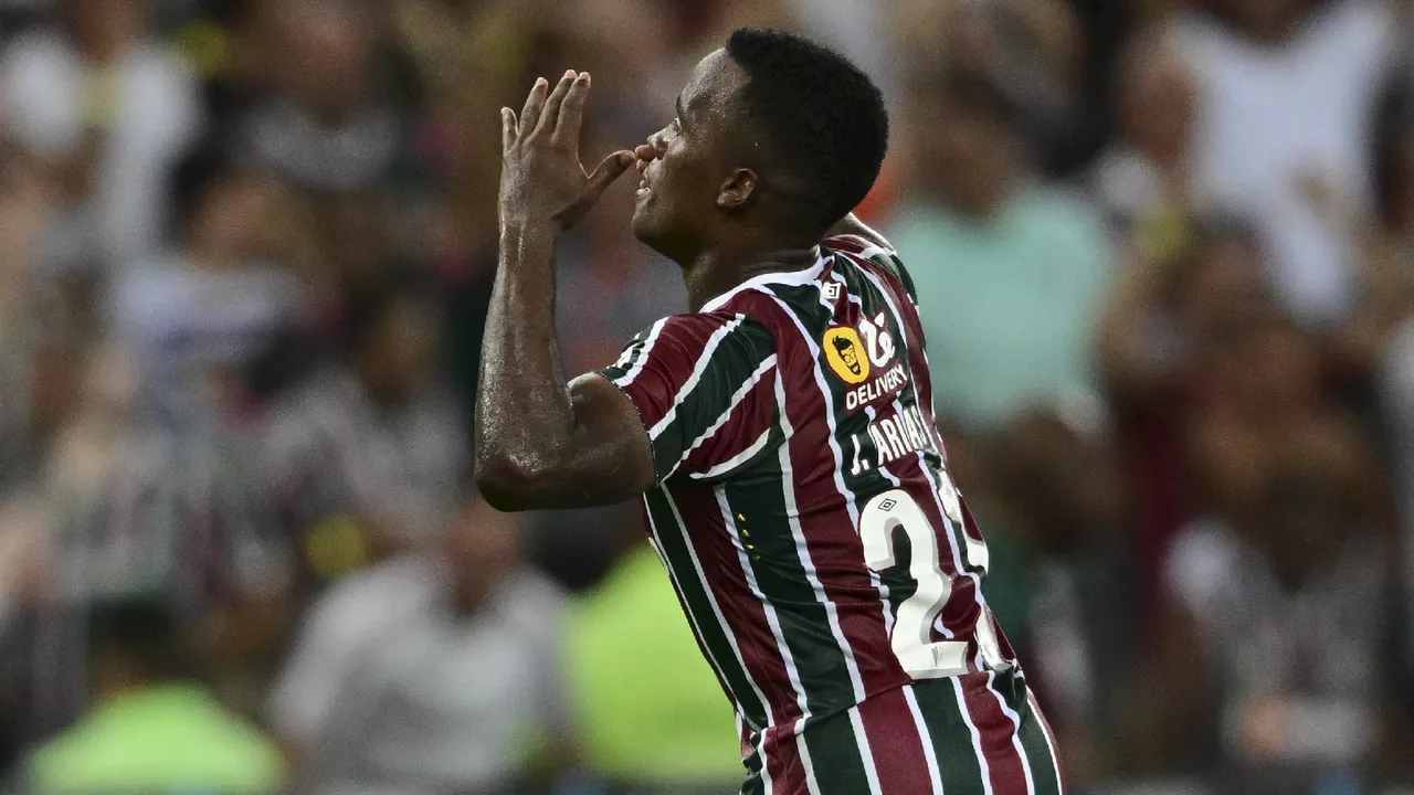 Jhon Arias asistió para que Fluminense volviera al triunfo después de 3 meses