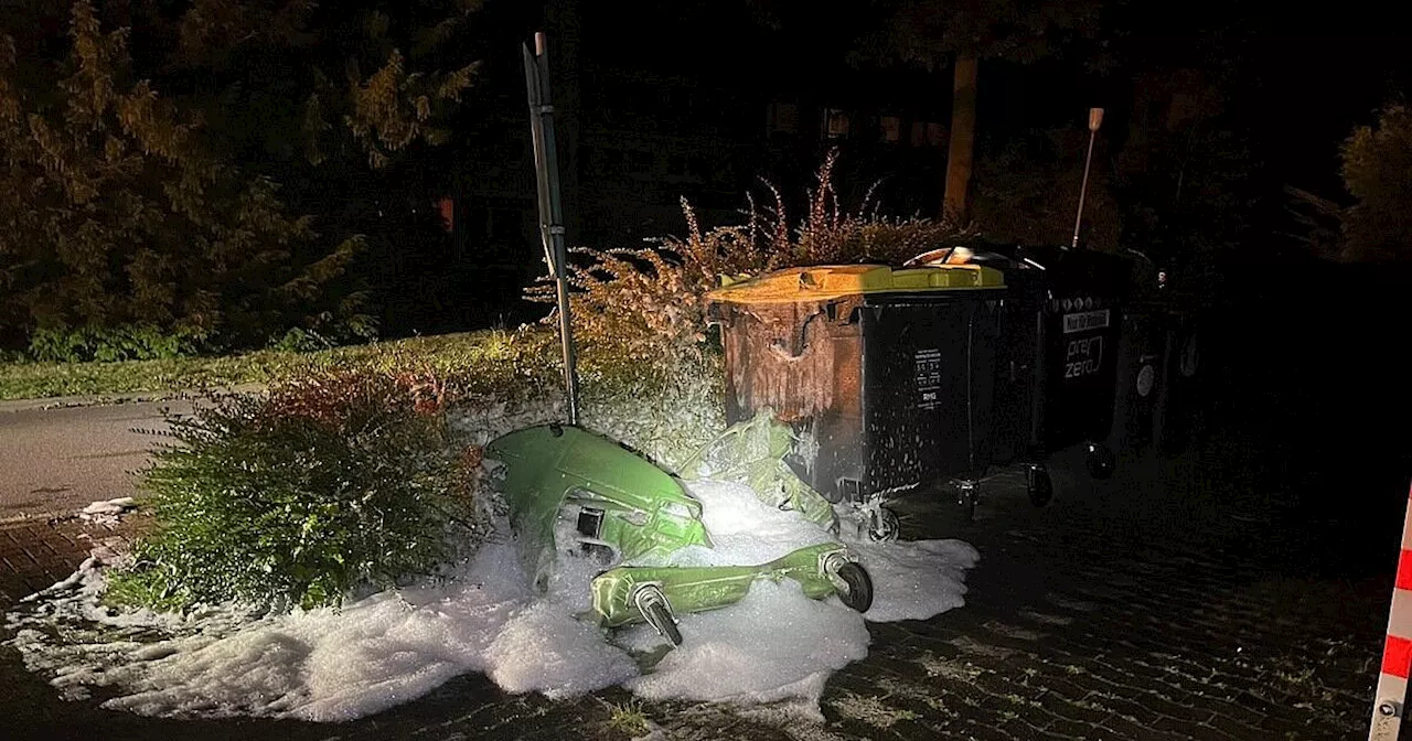 Nächtliche Brandserie in Espelkamp: Mehrere Feuer halten Einsatzkräfte in Atem