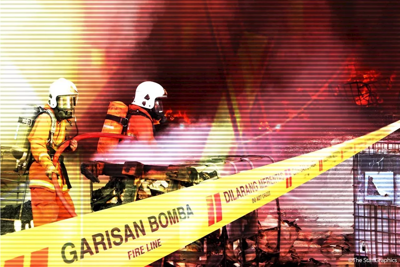 Fire breaks out at Pulau Burung landfill, prompts mass deployment