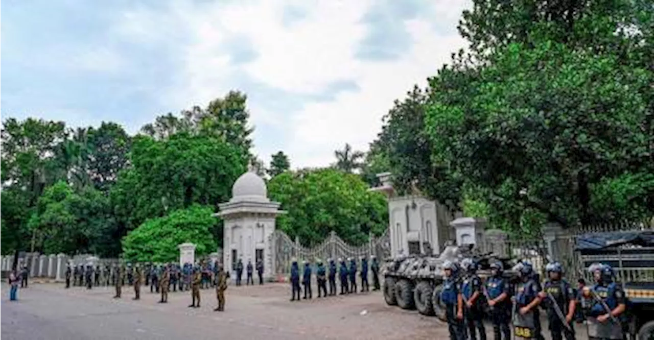 Curfew continues in Bangladesh as students want government order on new quota