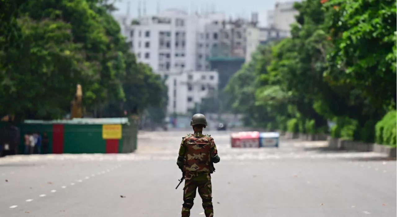 Bangladesh arrest total approaches 2,500, death toll 174