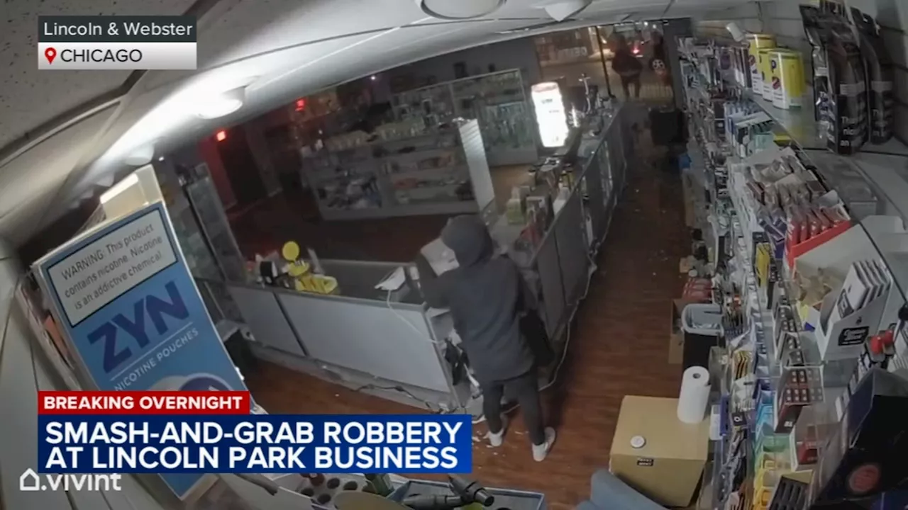 Chicago police investigating smash-and-grab burglary at Lincoln Park vape shop