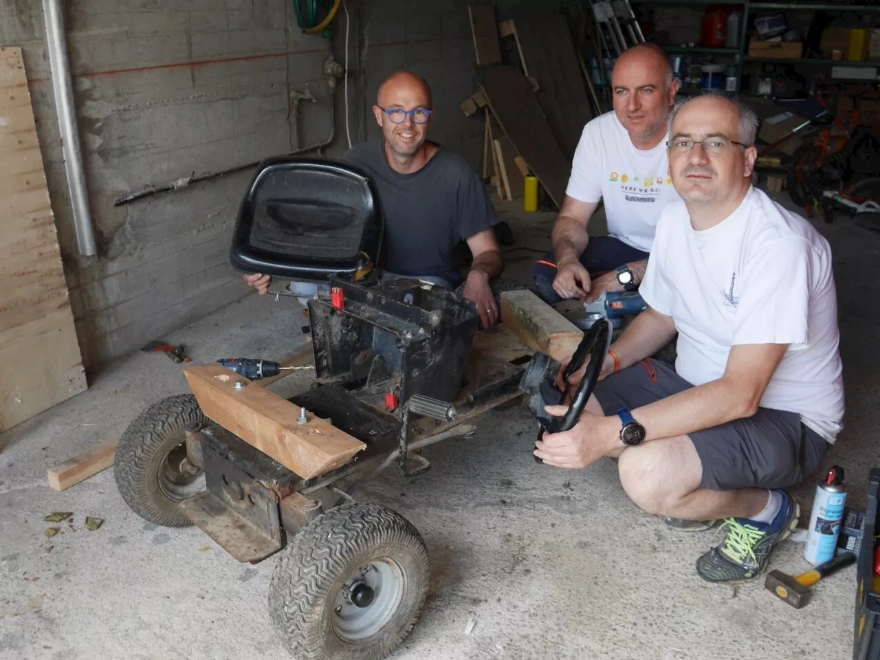 Ille-et-Vilaine : ces amis préparent un bolide pour une course de caisses à savon