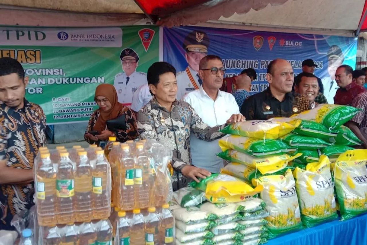 Bulog Maluku sediakan empat ton beras/hari di dua titik pasar inflasi