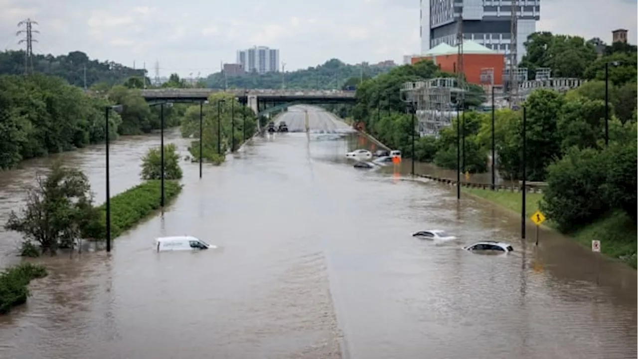 Toronto faces backlog of hundreds of flooding calls