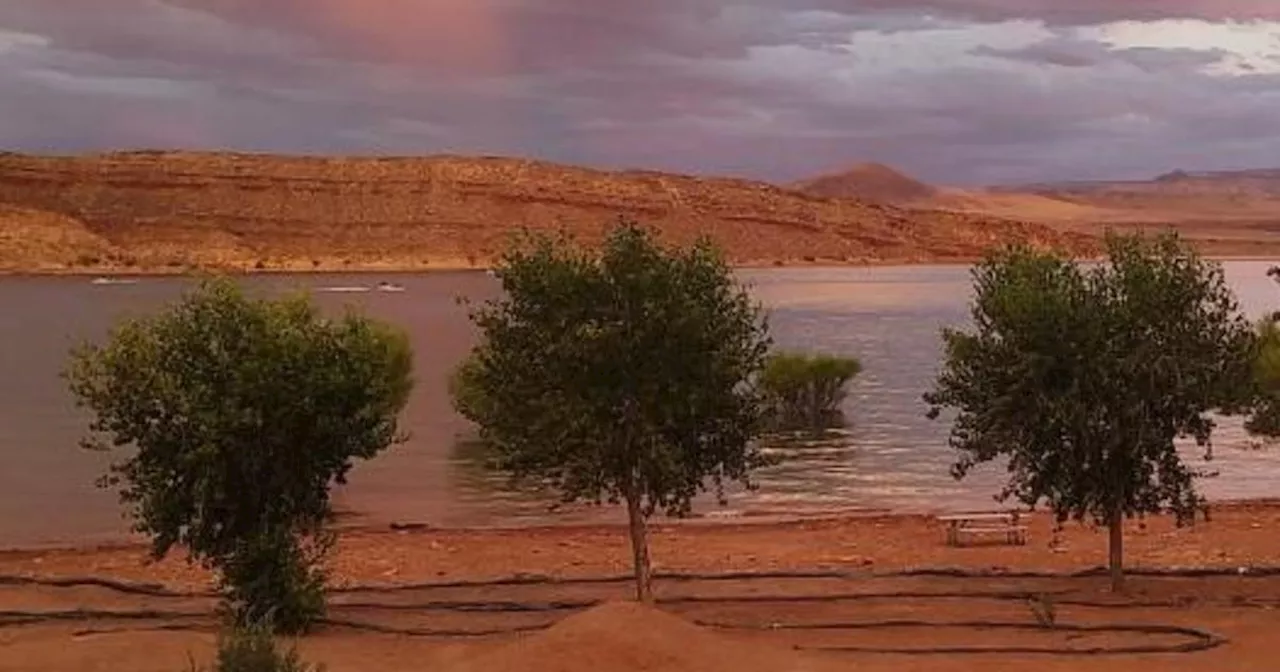 Hiker runs out of water, dies in scorching heat near Utah state park, authorities say