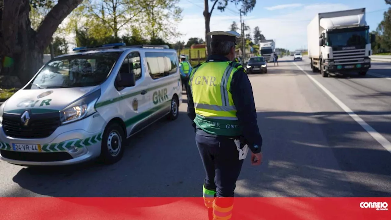 Colisão entre dois carros provoca três feridos em Vila do Conde