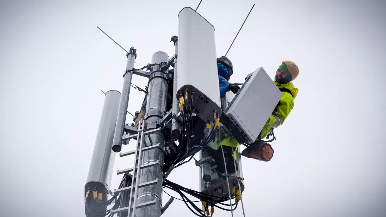 5G bei 97 Prozent: Telekom schließt größtes Funkloch an einer ICE-Strecke