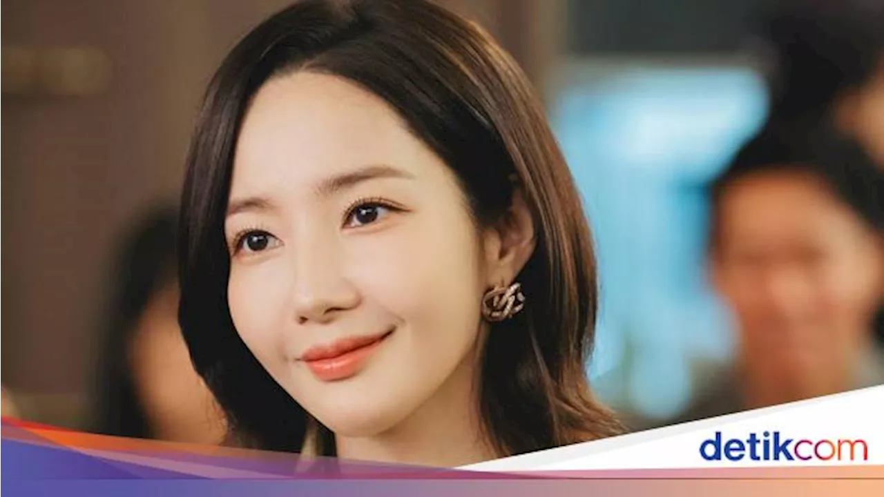 Habis Sukses Marry My Husband, Park Min Young Siap Kerja Lagi!